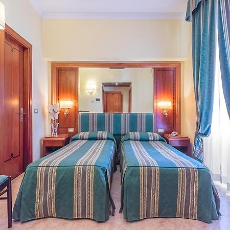 Raeli Hotel Lux Roma Eksteriør bilde