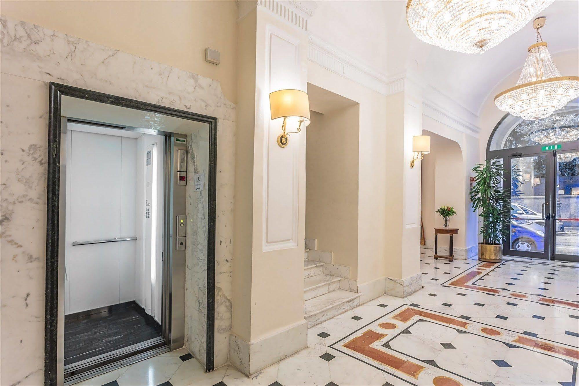 Raeli Hotel Lux Roma Eksteriør bilde